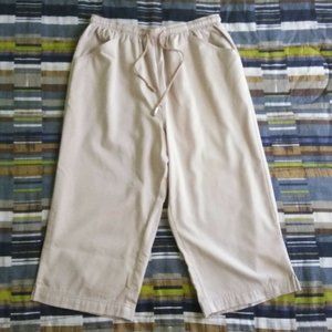 Paradise Bay Petites Tan Capris